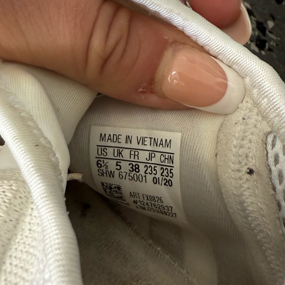 Adidas Womens White Sneakers with Snakeskin Accents - Picture 8 of 11